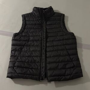 Black Puffer Zip Up vest